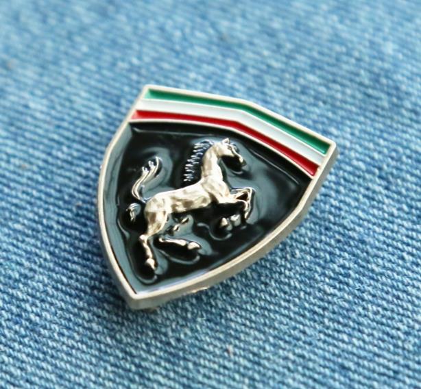 New design promotion custom metal plate soft enamel with epoxy horse badge
