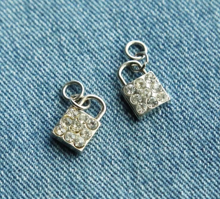 Metal Pendant Charms With Diamond