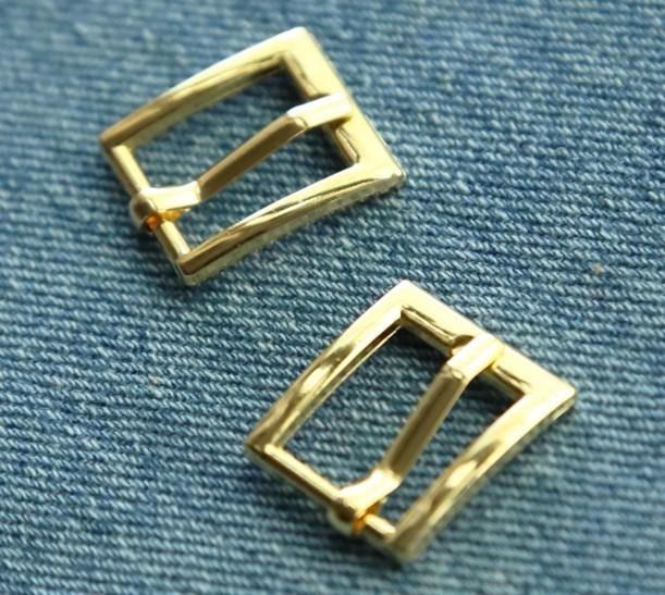 Small Shiny Gold Pin Belt Buckle