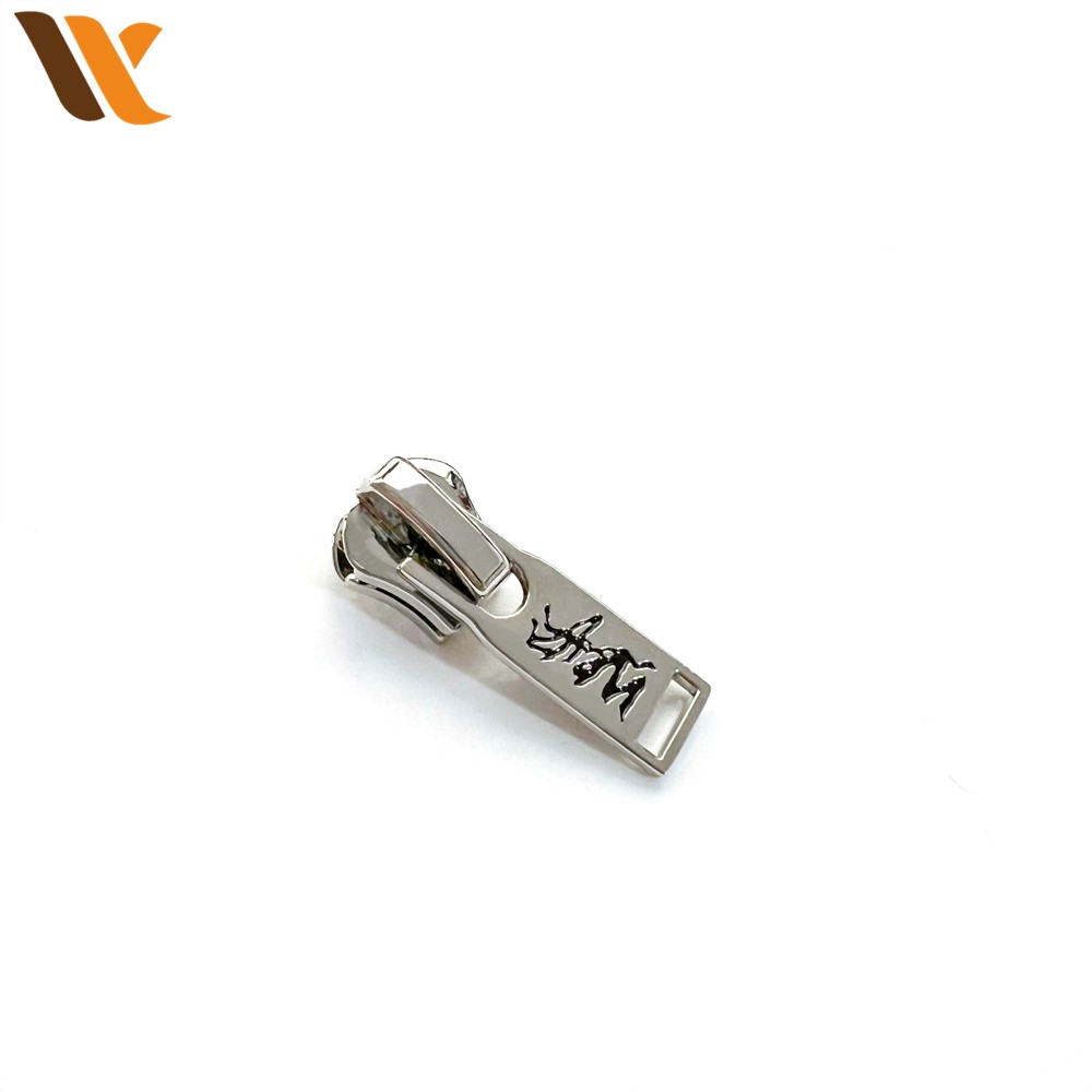 Customized Private Logo Zipper Puller2