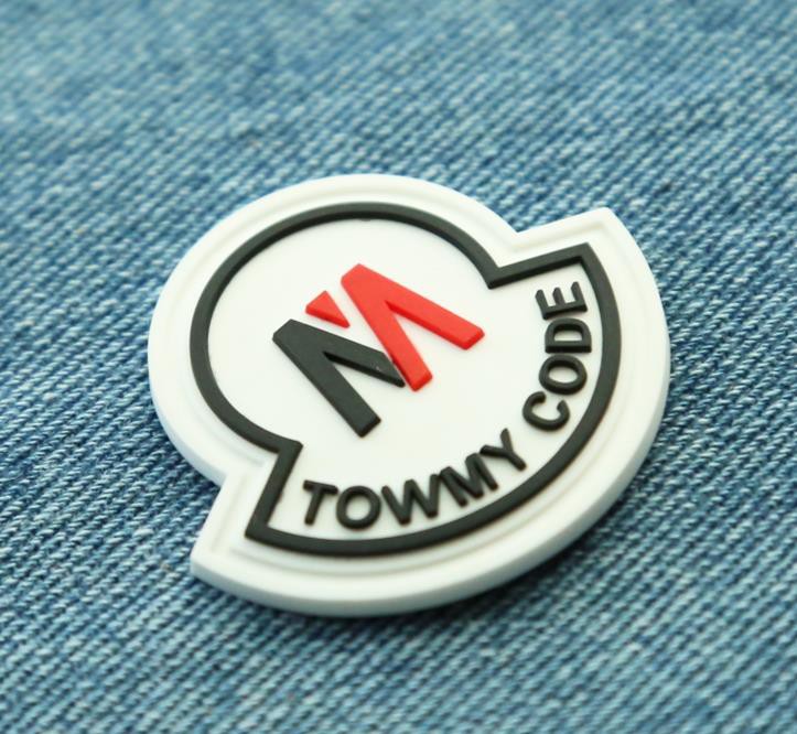 High quality cheap simple logo 3D company logo design sew on PVC/ rubber label for hats