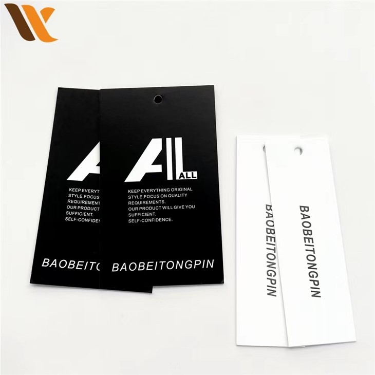 Customized Luxury Clothing Hang Paper Tags 2